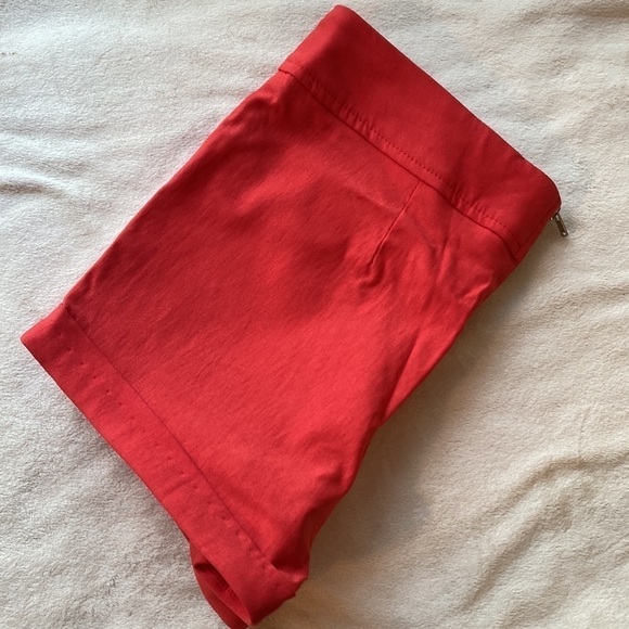 Foreign Exchange | Shorts | Zip up | Color: Blood Orange |Size: S - Picture 4 of 14